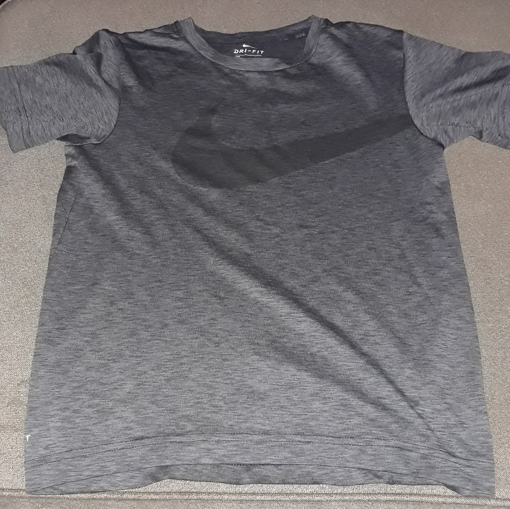 Nike short sleeve dri fit tee